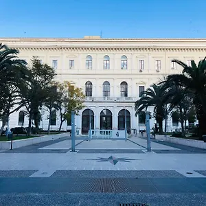 Lùnia , Bari Italie